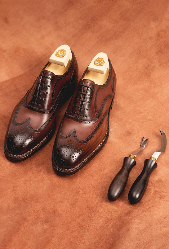 Men's handmade elegant one buckle shoes in black calf leather