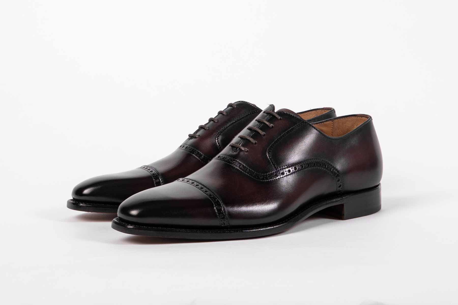 Carlos Santos 8213 Quarter Brogue In Bordo Shadow Patina