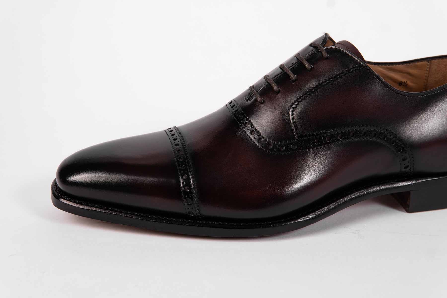 Carlos Santos 8213 Quarter Brogue In Bordo Shadow Patina