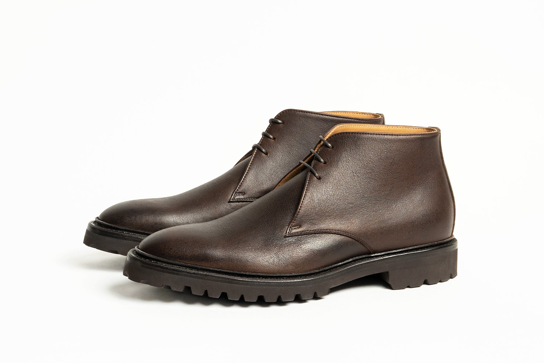 Carlos Santos 7991 Charlie Kudu Grain Chukka Boots in dark brown with Commando sole on white background.