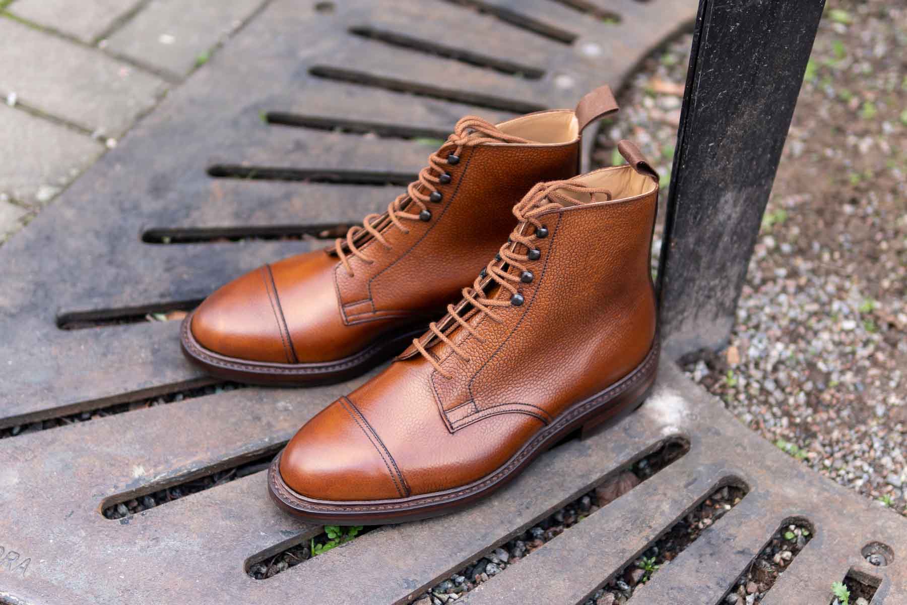 Crockett & Jones Coniston - UK 6 / Tan Scotch Grain